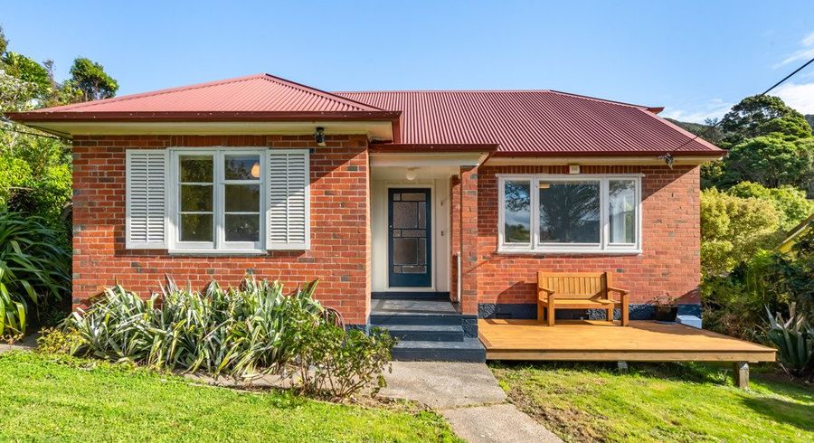 at 8 Saint Albans Ave, Karori, Wellington, Wellington