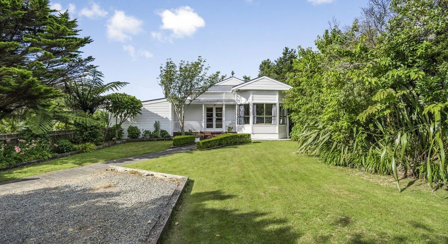  at 8 Stratton Street, Normandale, Lower Hutt