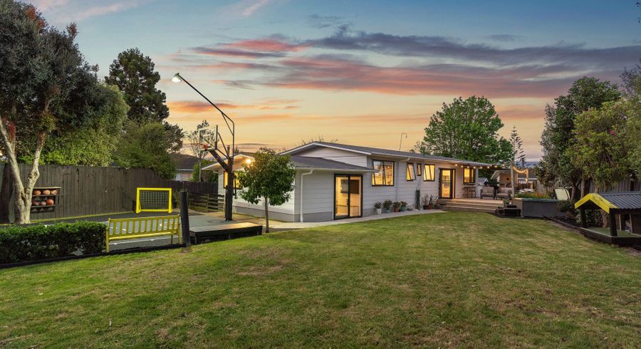  at 30 Fairdale Place, Birkdale, North Shore City, Auckland