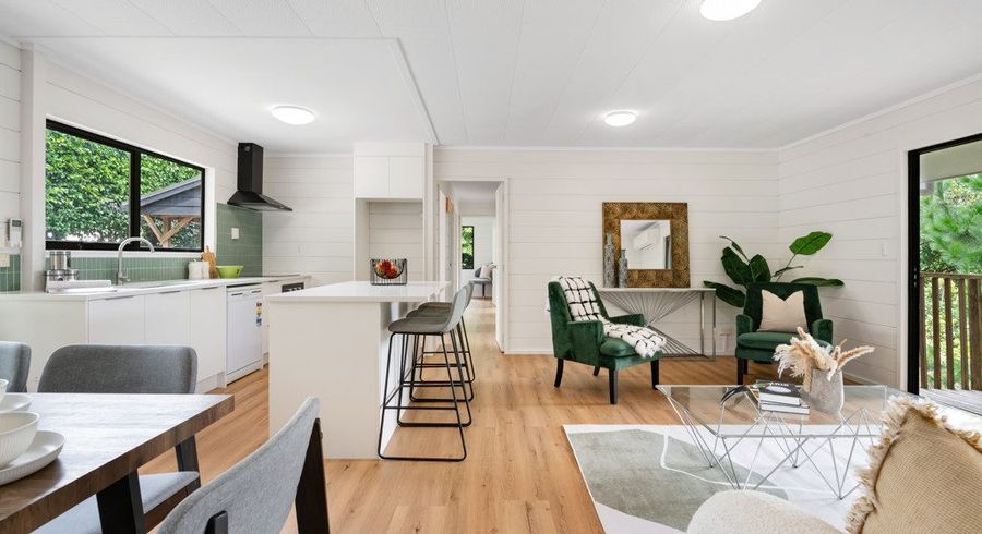  at 2/15 Pemberton Avenue, Bayview, North Shore City, Auckland