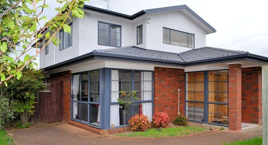  at 21 Dianne Louise, Bucklands Beach, Manukau City, Auckland