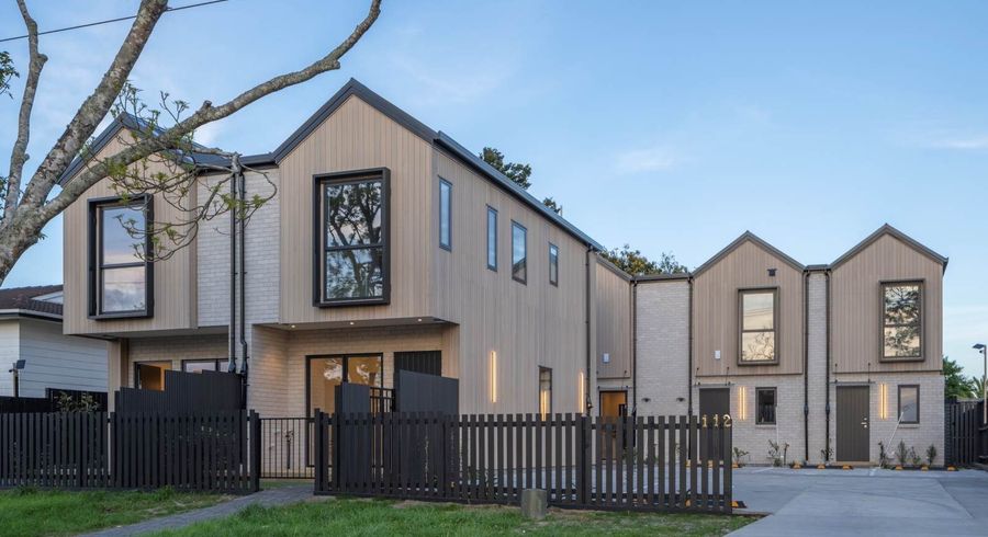  at 112A Beach Road, Te Atatu Peninsula, Waitakere City, Auckland