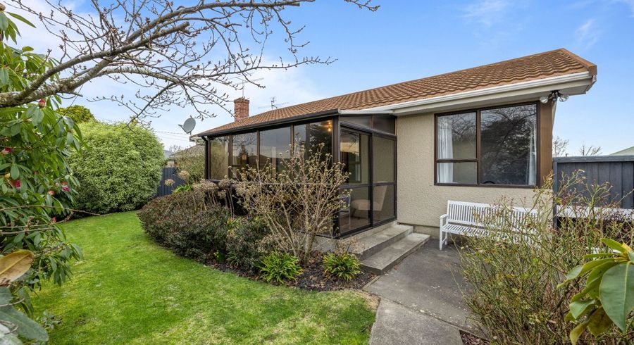  at 16 Dunedin Street, Redwood, Christchurch City, Canterbury