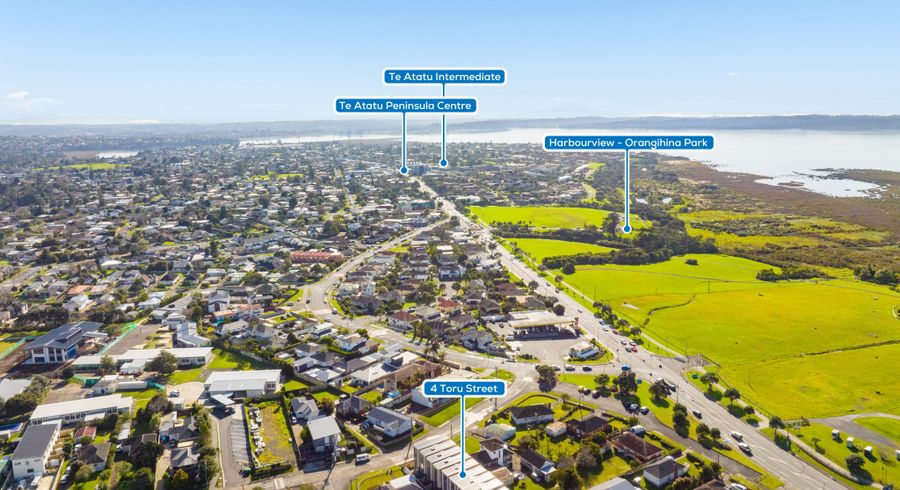  at 2/4 Toru Street, Te Atatu Peninsula, Waitakere City, Auckland