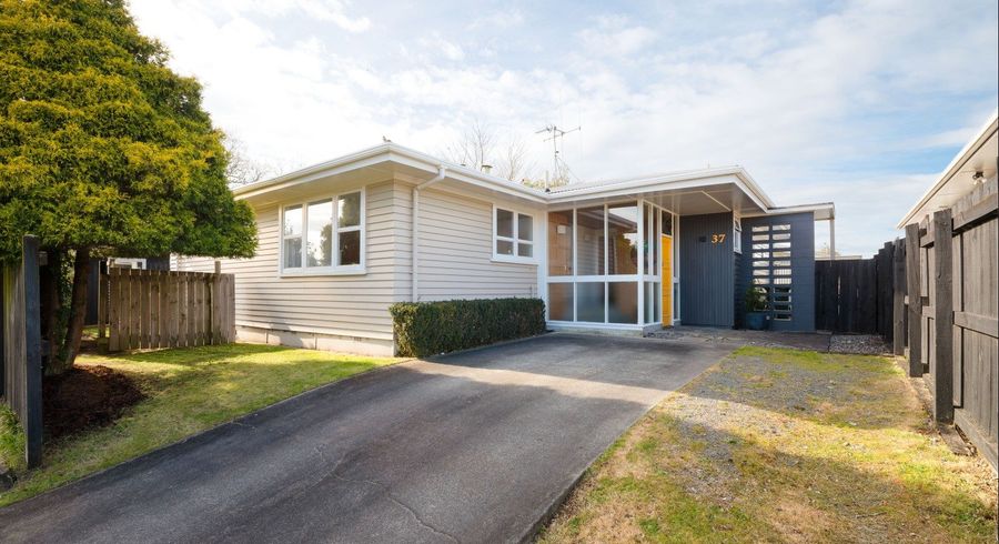  at 37 Sandwich Road, Saint Andrews, Hamilton, Waikato