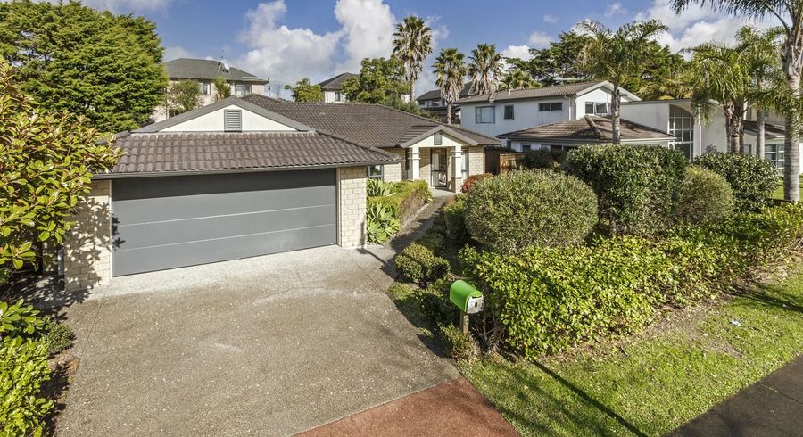  at 6 English Oak Drive, Schnapper Rock, Auckland