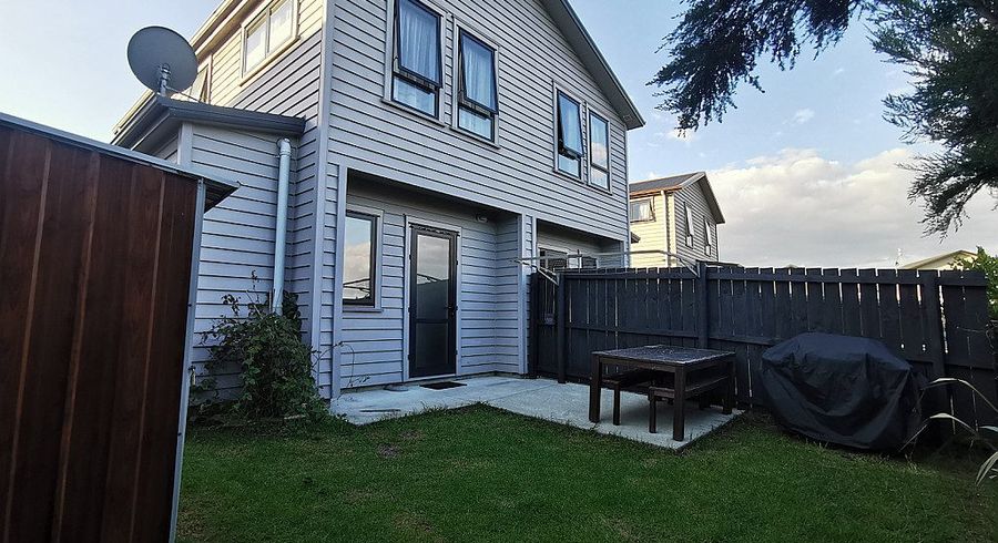  at 35 Tonuitanga Street, Weymouth, Manukau City, Auckland