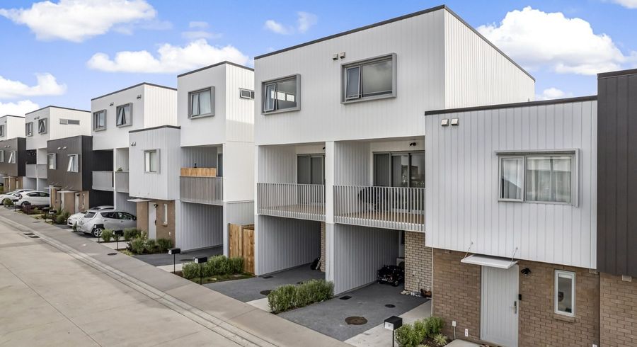  at 25 Ngae Place, Mangere East, Manukau City, Auckland