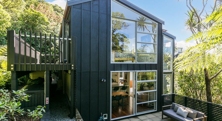  at 8C Orleans Street, Ngaio, Wellington