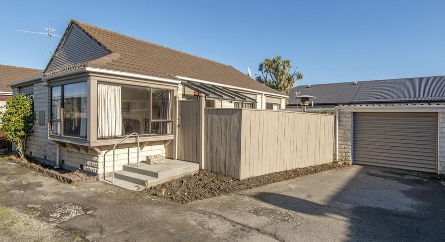  at 2/92 North Avon Road, Richmond, Christchurch City, Canterbury