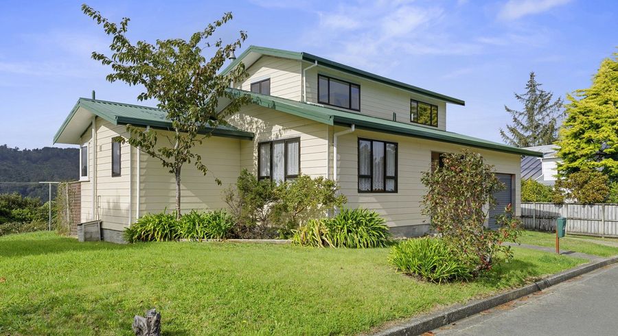  at 201 Holborn Drive, Stokes Valley, Lower Hutt