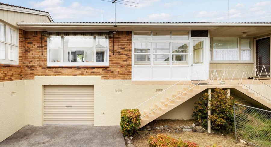  at 2/3 Grange Road, Mount Eden, Auckland City, Auckland