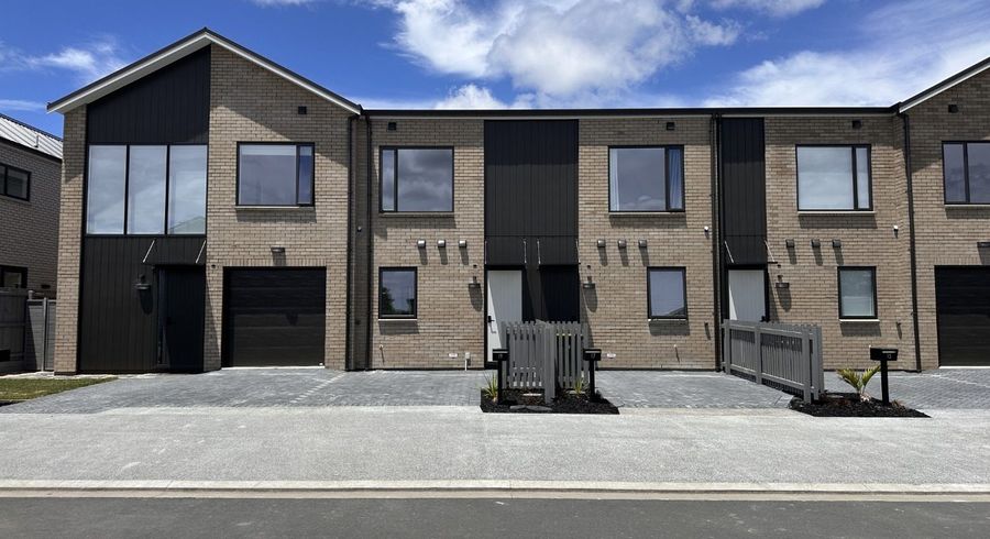  at 19 Oyster Drive, Whenuapai, Auckland