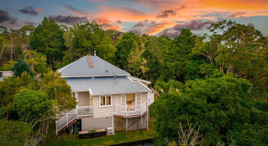  at 709 Scenic Drive, Henderson Valley, Auckland