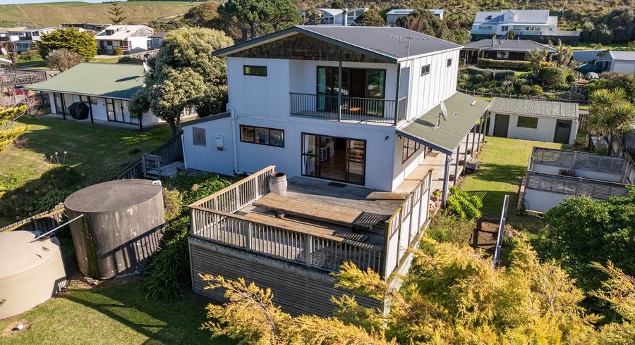  at 3 Tamarisk Drive, Riversdale Beach, Masterton
