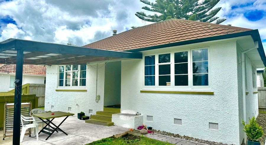  at 18 Stokes Crescent, Maeroa, Hamilton, Waikato