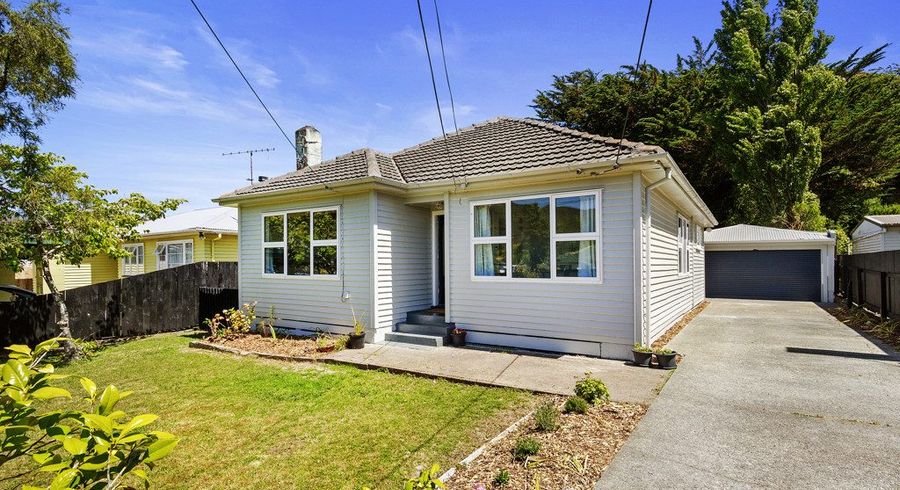  at 87 Wellington Road, Wainuiomata, Lower Hutt, Wellington