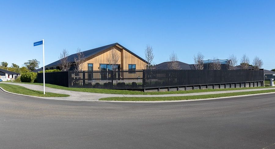  at 29 Honeyfield Drive, Whalers Gate, New Plymouth, Taranaki