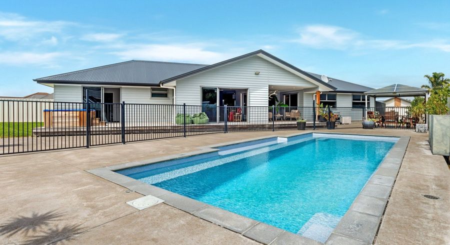  at 15 Sterling Park, Lytton West, Gisborne