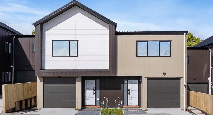  at 10 Peara Place, Henderson, Waitakere City, Auckland