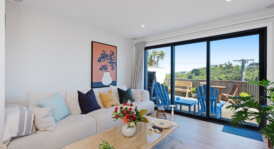  at 19 Miles Crescent, Newlands, Wellington