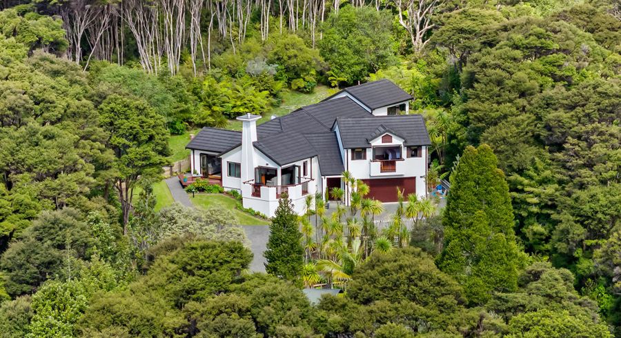  at 18 Daldys Bush Lane, Bayview, North Shore City, Auckland