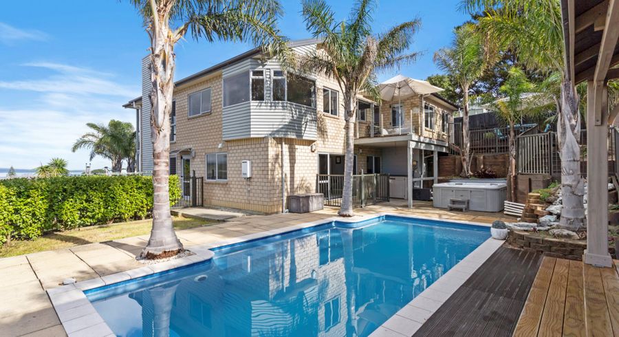  at 21 Kotanui Avenue, Army Bay, Whangaparaoa
