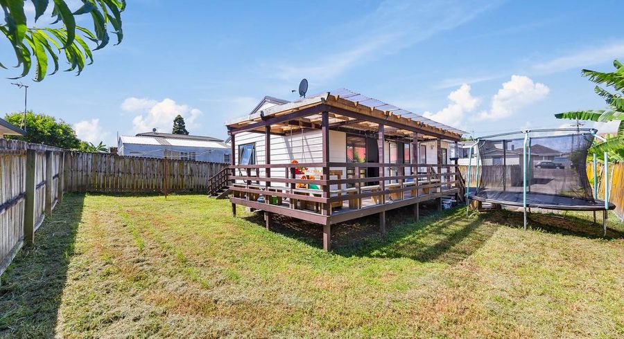  at 2/143 Wyllie Road, Papatoetoe, Auckland
