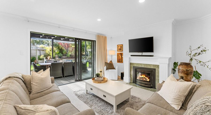  at 10f Tupare Place, Highlands Park, New Plymouth, Taranaki