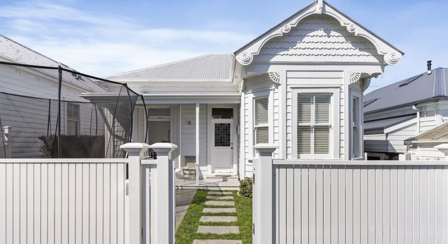  at 8 Wellpark Avenue, Grey Lynn, Auckland