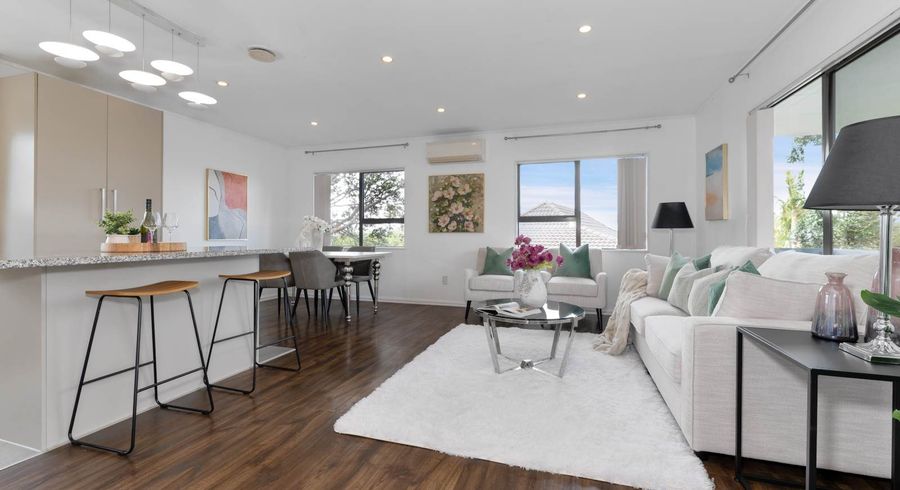  at 2/16 Caribbean Drive, Unsworth Heights, North Shore City, Auckland
