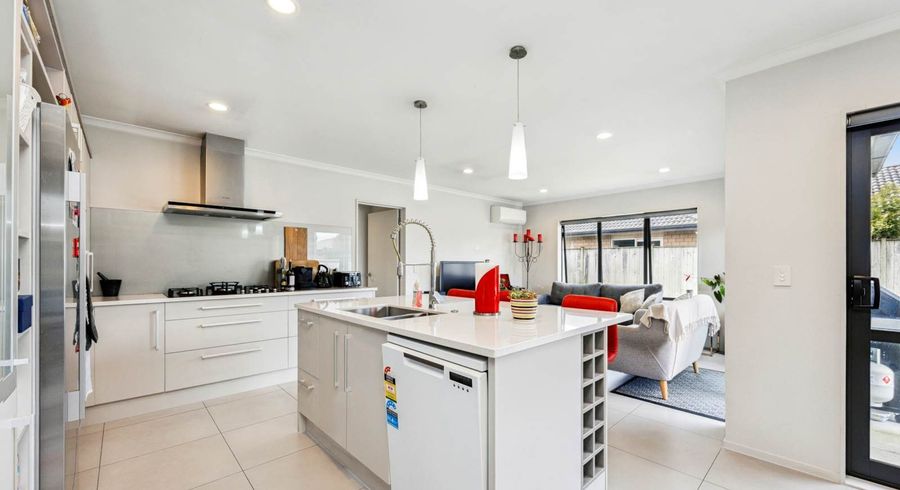  at 6 Disley Road, Wattle Downs, Manukau City, Auckland