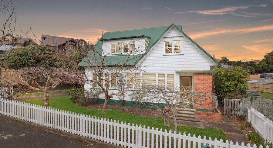  at 1 Jellicoe Drive, Hamilton East, Hamilton