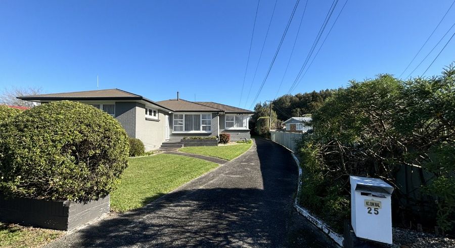  at 25 Beech Crescent, Hillcrest, Hamilton
