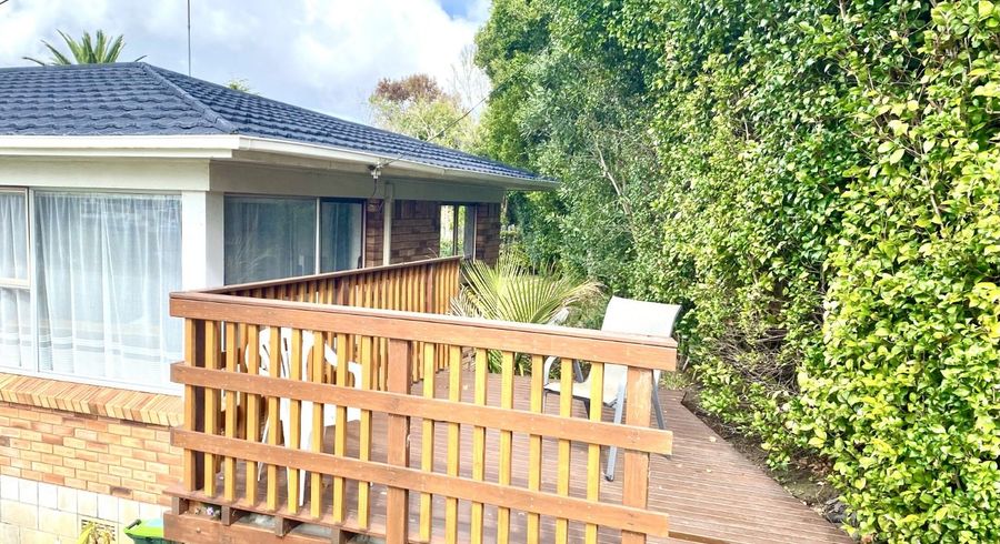  at 1/20 Nigel Road, Browns Bay, Auckland