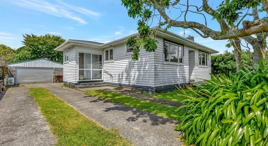  at 195 South Road, Spotswood, New Plymouth