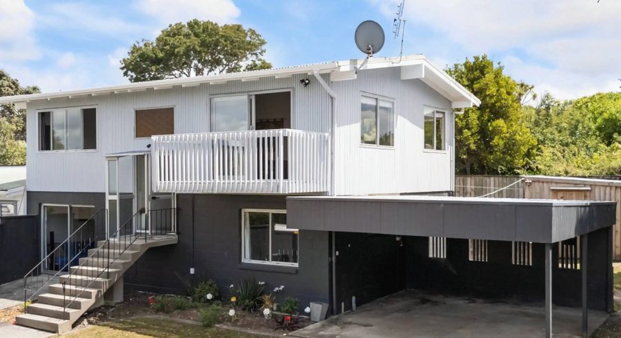  at 2/29 Sealy Road, Torbay, North Shore City, Auckland