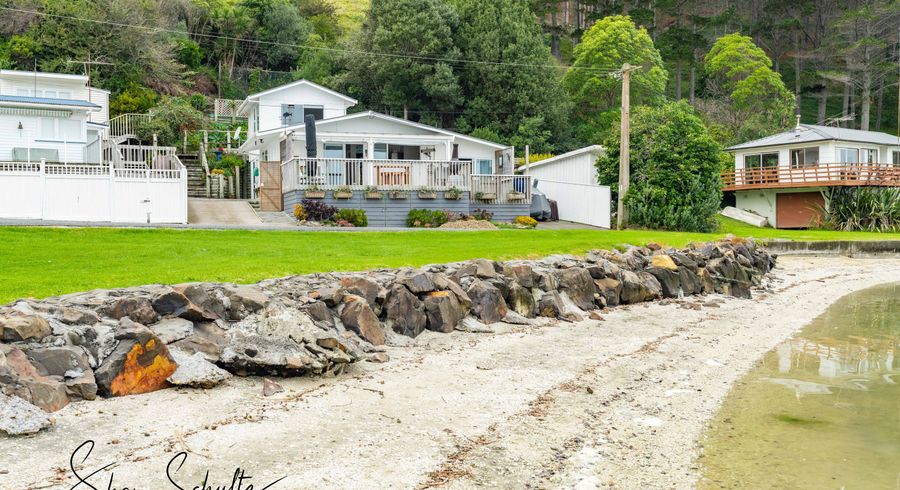  at 31 Dem Road, Pahi, Paparoa