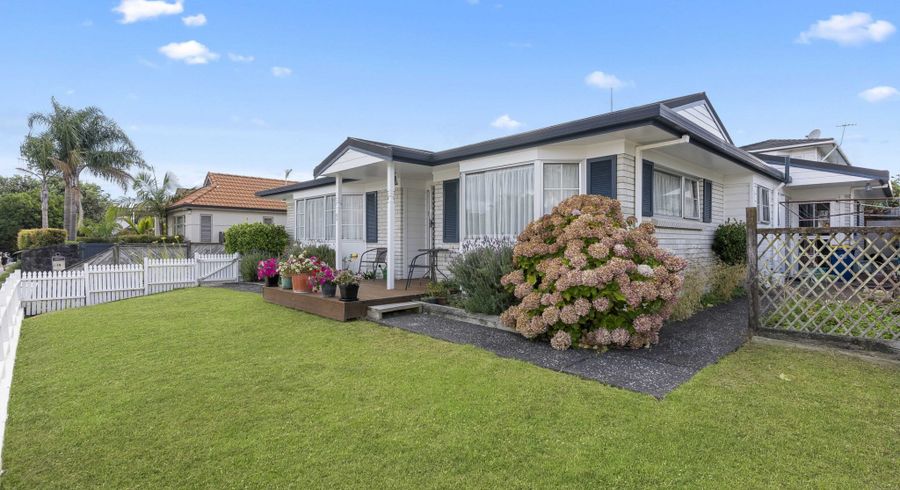  at 1/16 Jutland Road, Hauraki, Auckland