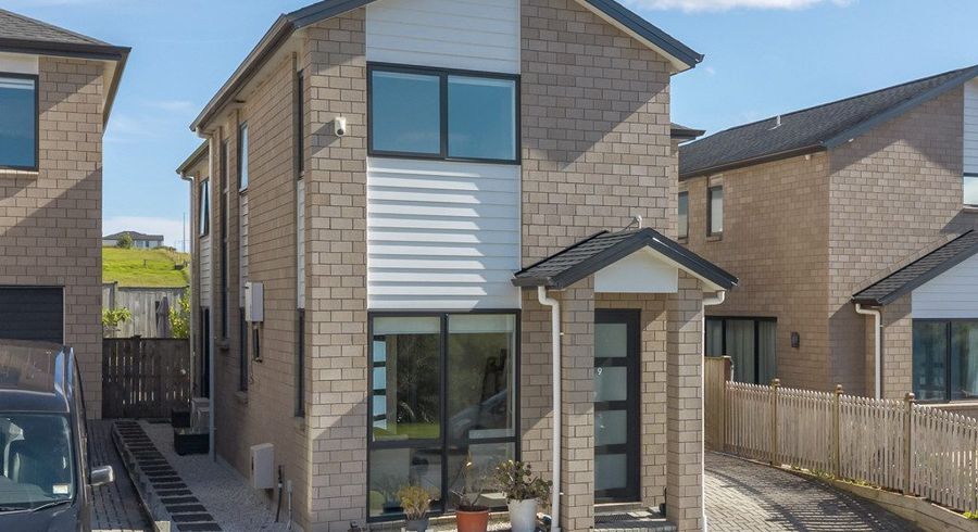  at 9 Eros Road, Flat Bush, Manukau City, Auckland