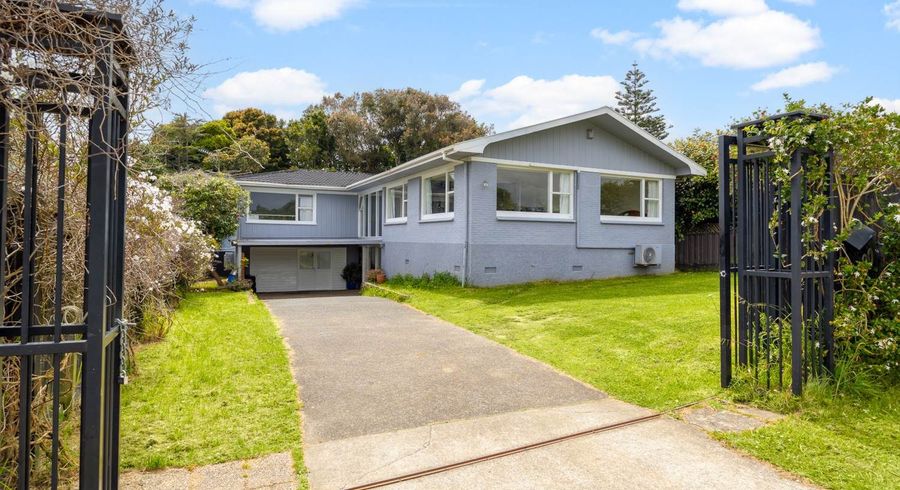  at 90 Lawrence Crescent, Hill Park, Manukau City, Auckland