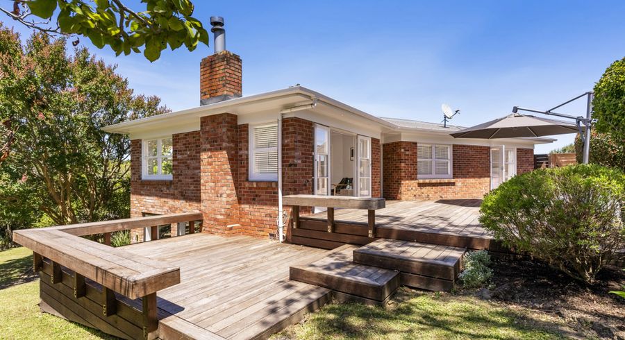  at 6 Dell Way, Bucklands Beach, Manukau City, Auckland