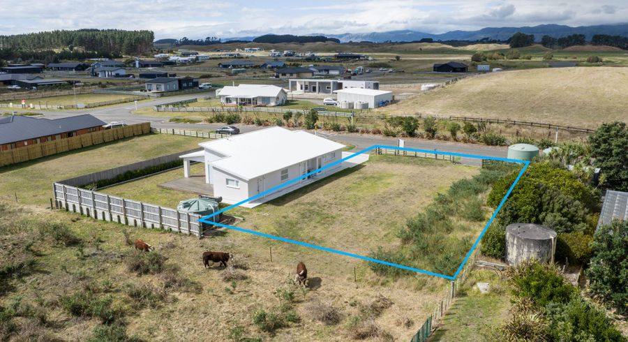  at Waitarere Beach, Horowhenua, Manawatu / Whanganui