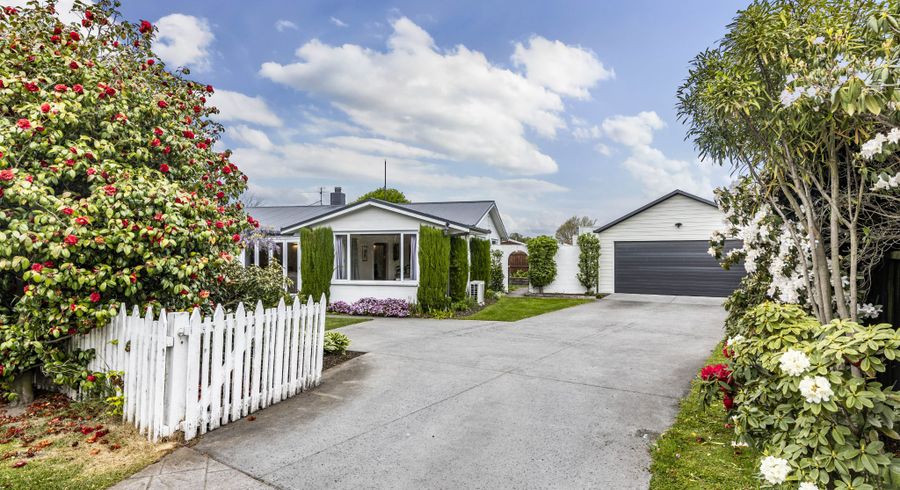  at 17 Seagrave Place, Ilam, Christchurch City, Canterbury