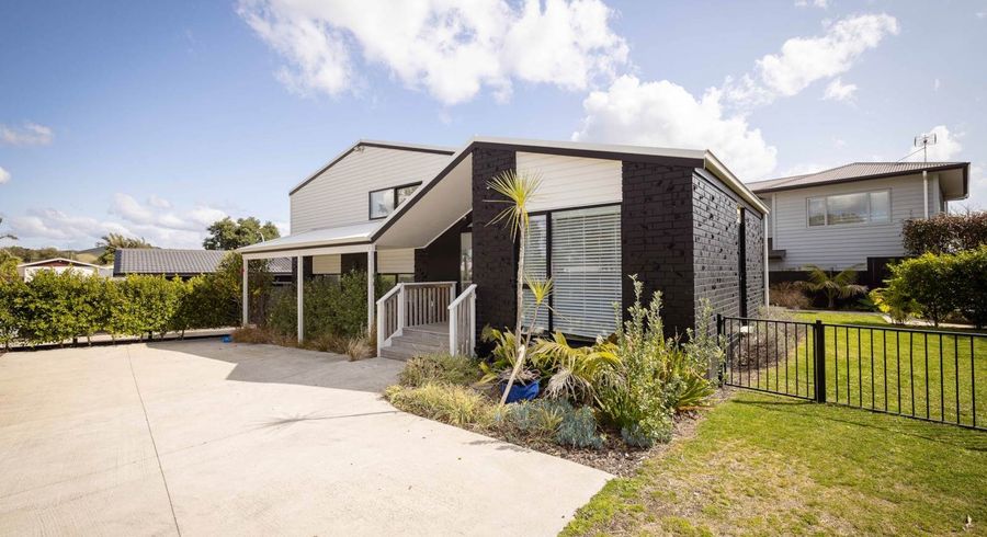  at 1 Alexander Place, Papamoa Beach, Tauranga, Bay Of Plenty