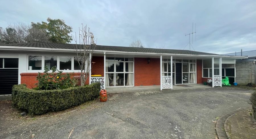  at 25 Kensington Place, Fairfield, Hamilton, Waikato