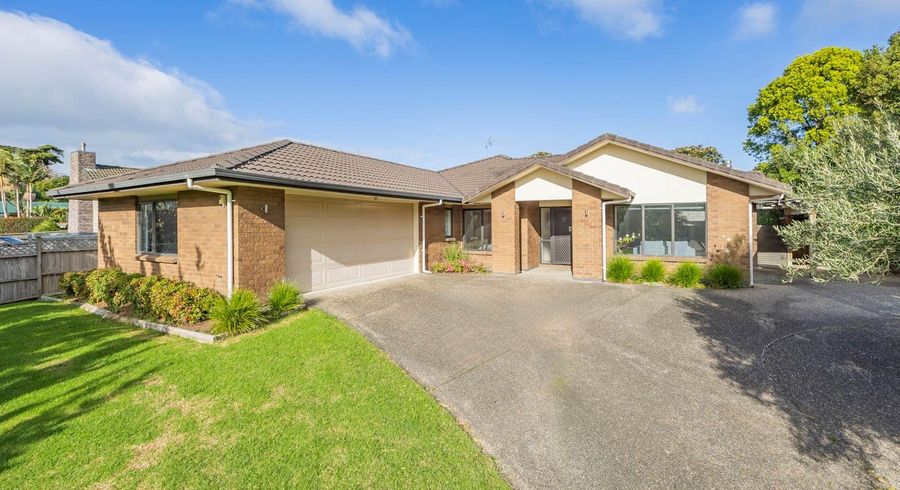  at 2 Stonedge Lane, Albany, North Shore City, Auckland