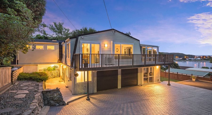  at 5 Trevor Terrace, Paremata, Porirua