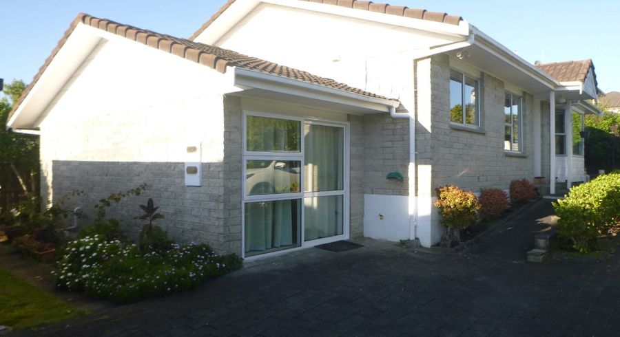  at 1/2 Alma Road, Milford, Auckland