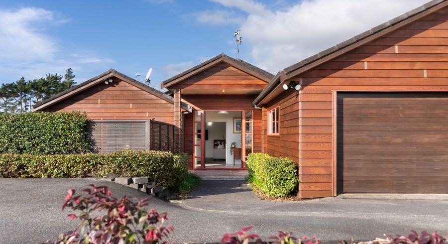  at 128 Te Wharau Drive, Greenhithe, North Shore City, Auckland